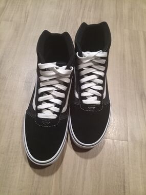 Vans Black/ White Ward In High-Top  Sneakers